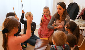Musikalische Früherziehung an der Musikschule Philarmonika, Berlin-Charlottenburg/Wilmersdorf Musikalische Früherziehung an der Musikschule Philarmonika, Berlin-Charlottenburg/Wilmersdorf